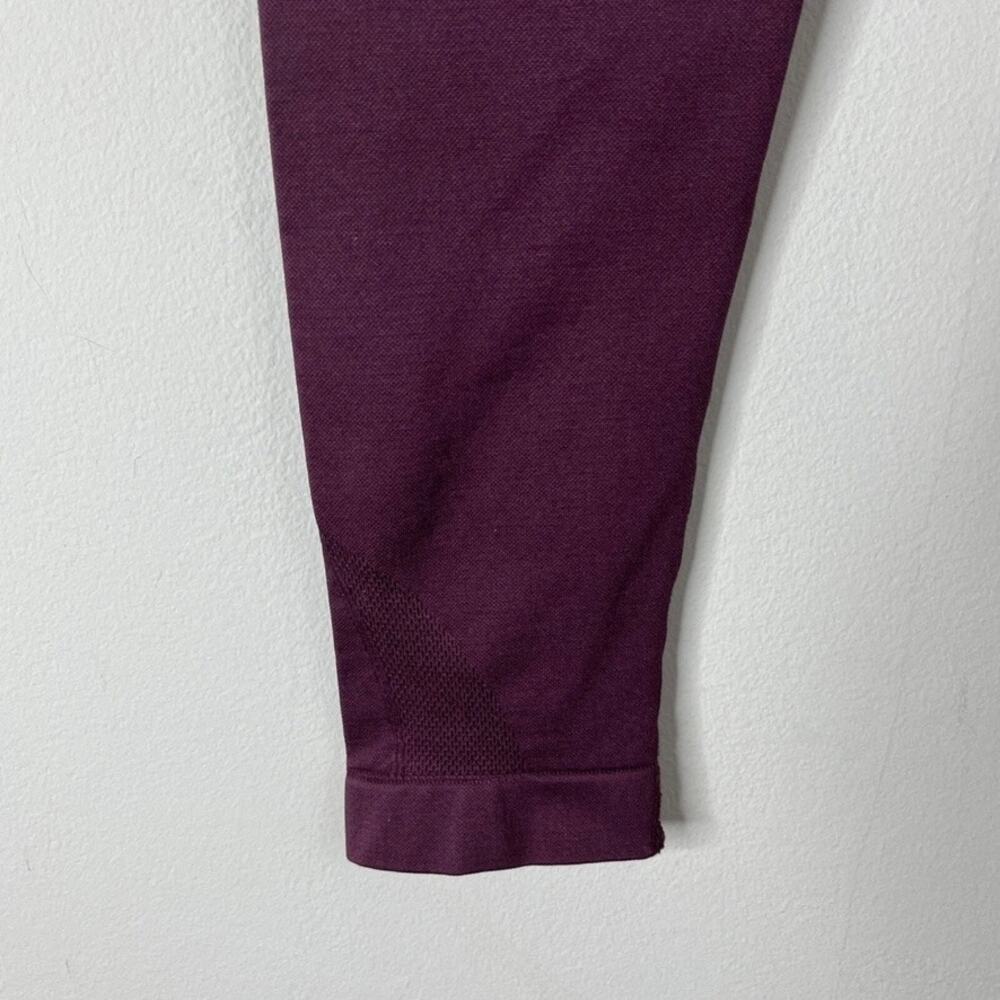 Seamless Athletic Leggings Women's Size XS Purple High Rise 7/8 Compression - Picture 5 of 7